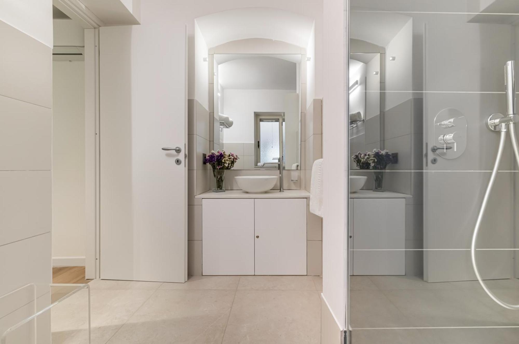 פלרמו Piazza Indipendenza Loft & Rooms מראה חיצוני תמונה